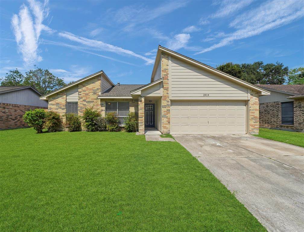 2919 Windemere Drive - Photo 1