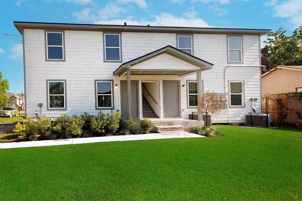 4903 Noble Street - Photo 1