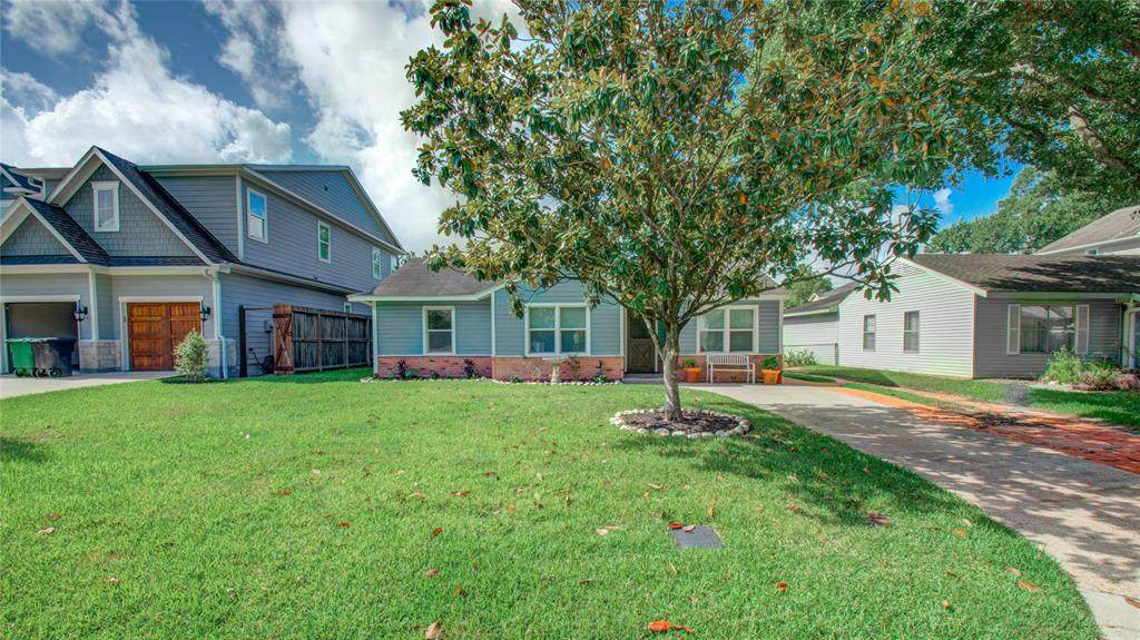 1717 Chippendale Road - Photo 1