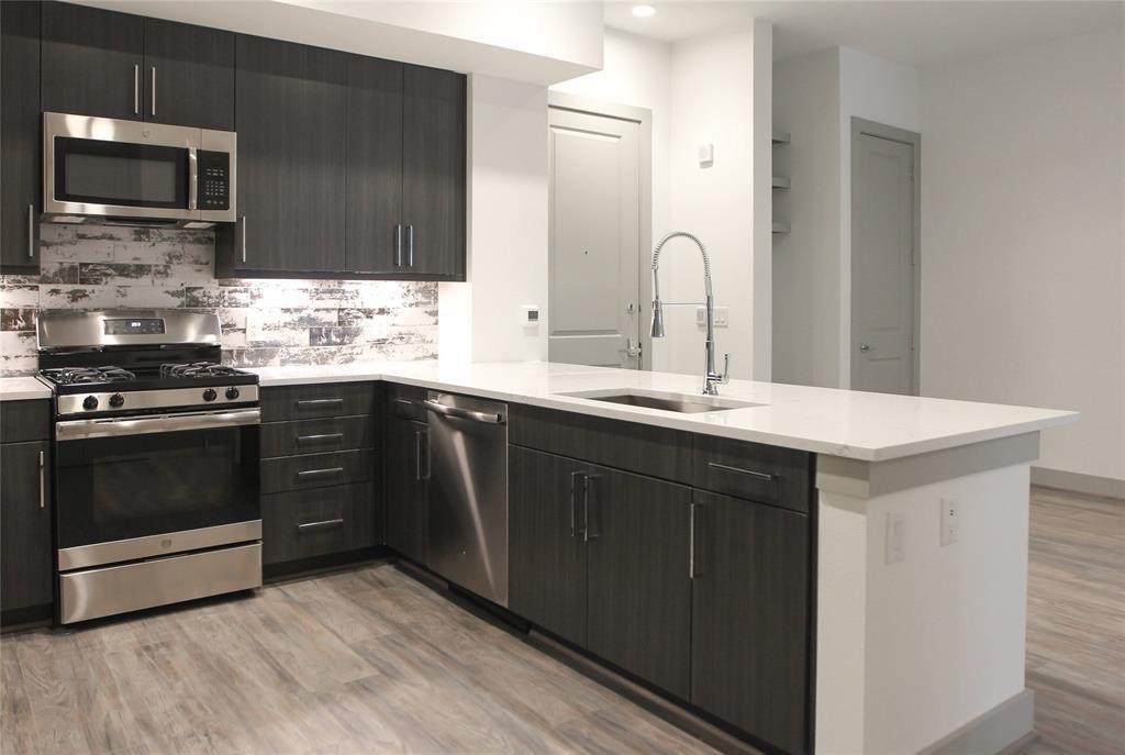 3030 Summer Street - Photo 1