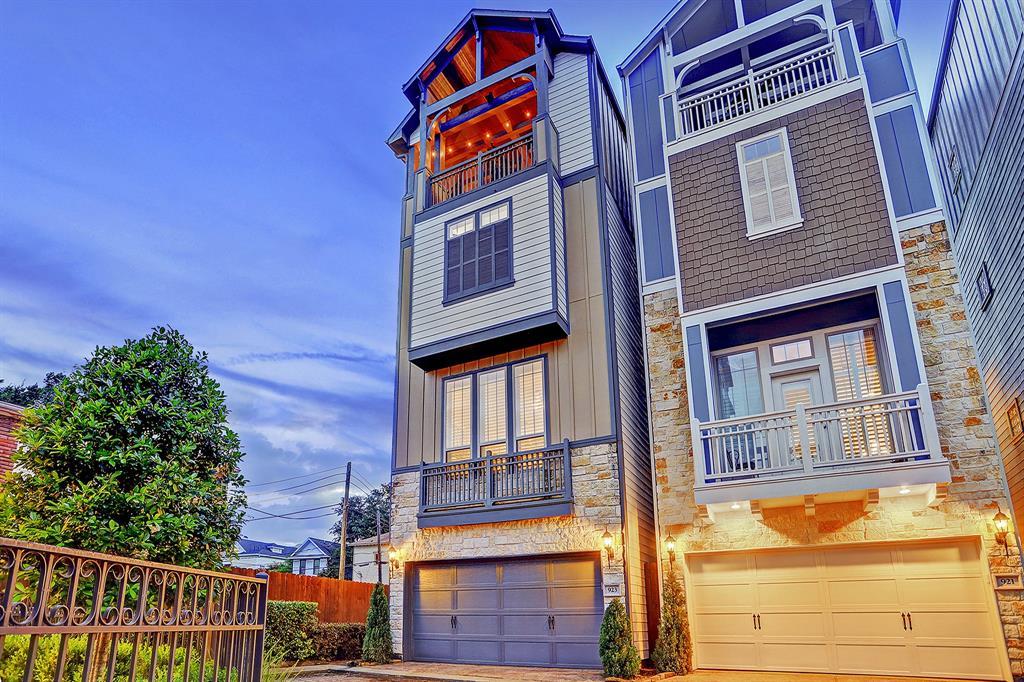 923 Byrne Street - Photo 1