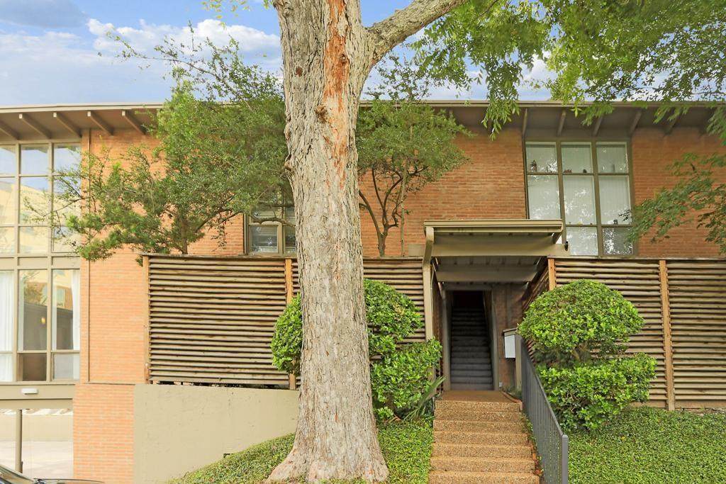 5236 Memorial Drive - Photo 1