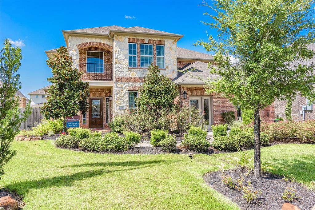 331 Woodway Drive - Photo 1