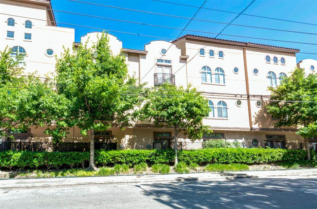 806 Jackson Hill Street - Photo 1