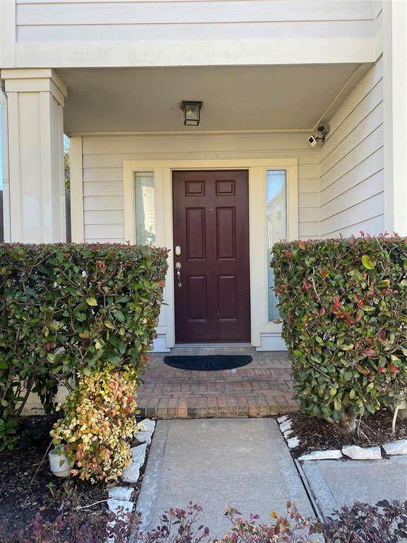 2623 Woodridge Manor Drive - Photo 1
