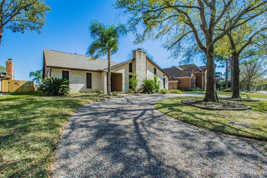7302 Blenheim Palace Lane - Photo 1