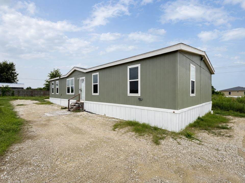 1195 5702 Road - Photo 1
