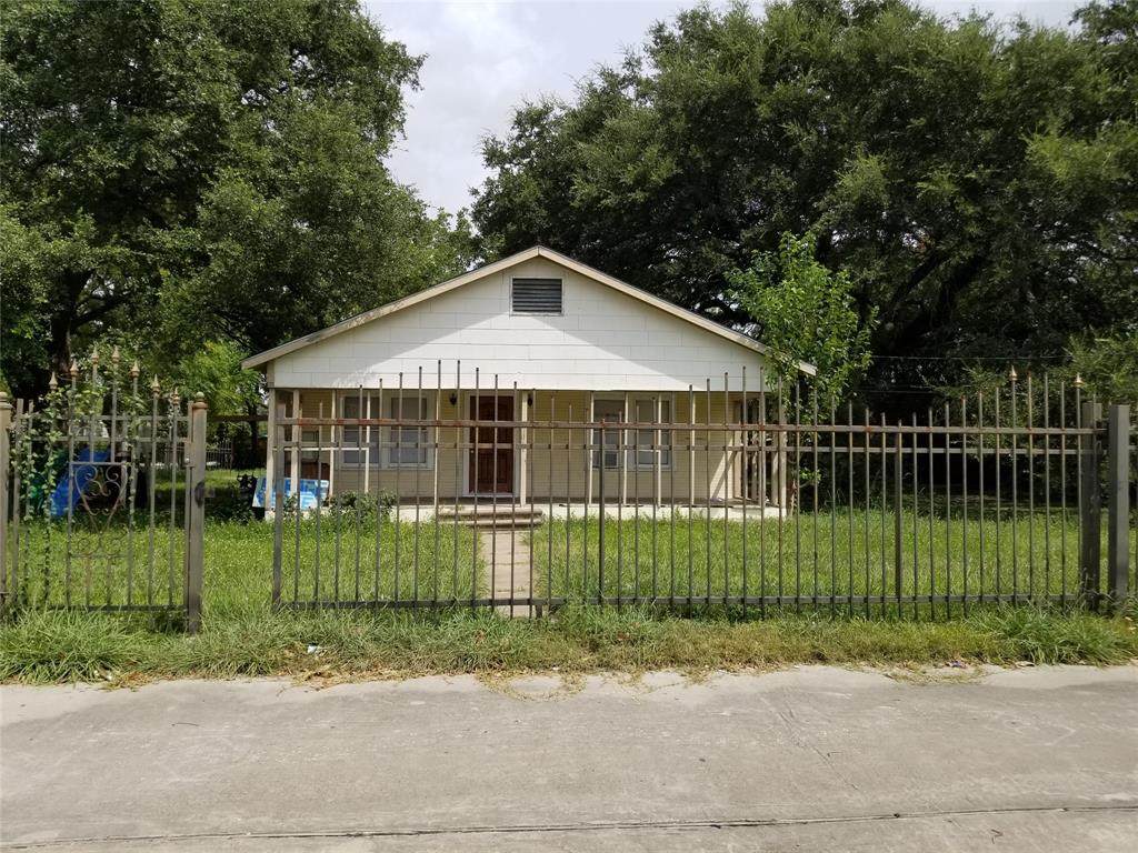 8340 Hammerly Boulevard - Photo 1