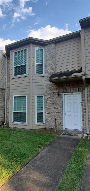 1077 Birnham Woods Boulevard - Photo 1