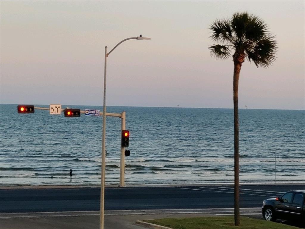 6300 Seawall Boulevard - Photo 1