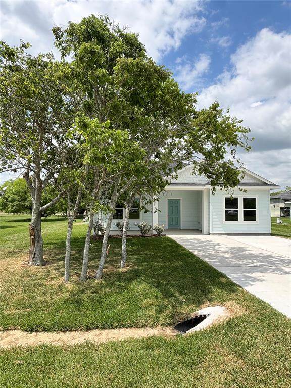 638 Stovall Drive - Photo 1