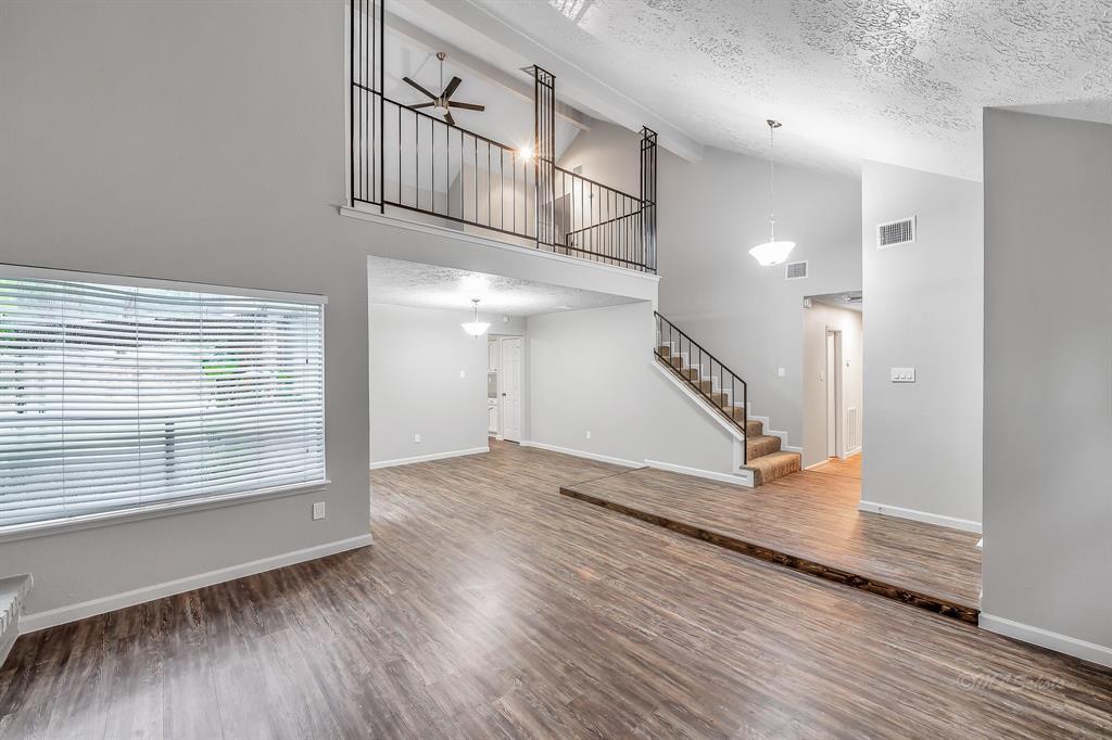 25310 Thistlewaite Lane - Photo 1