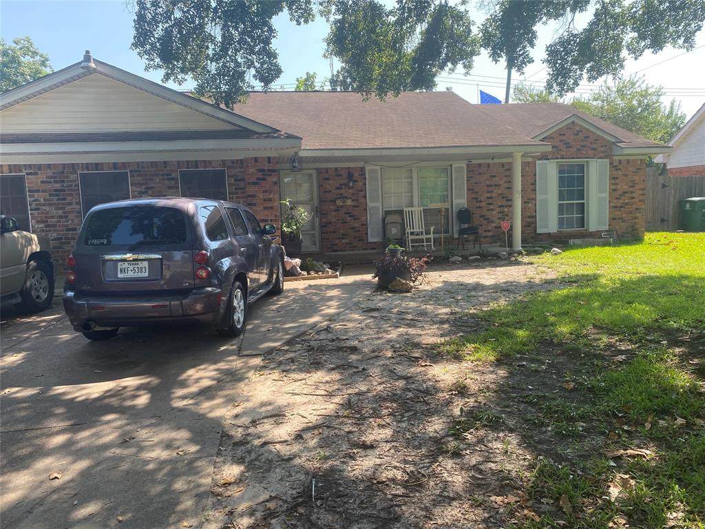 9238 Sunnywood Drive - Photo 1