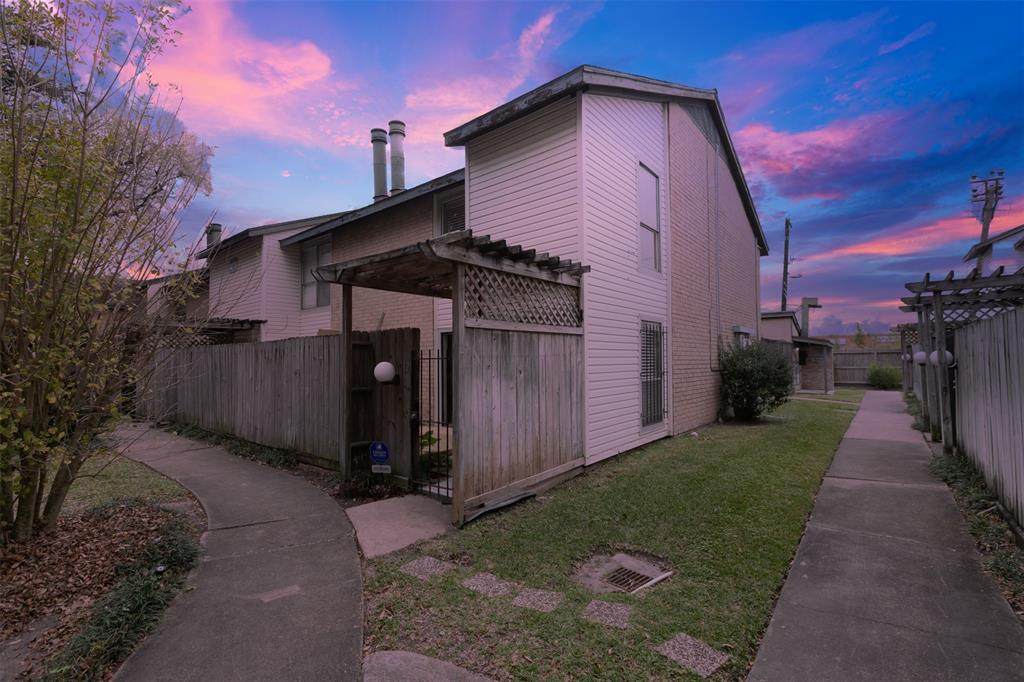 7918 Prestwood Drive - Photo 1