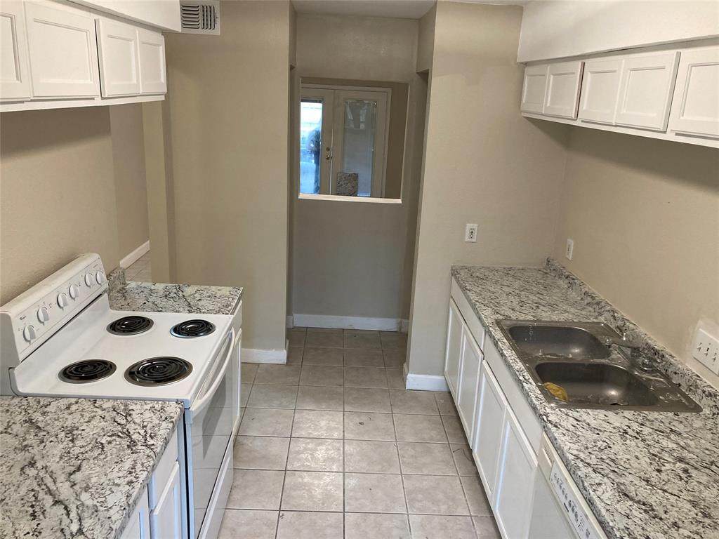 7950 Leonora Street - Photo 1