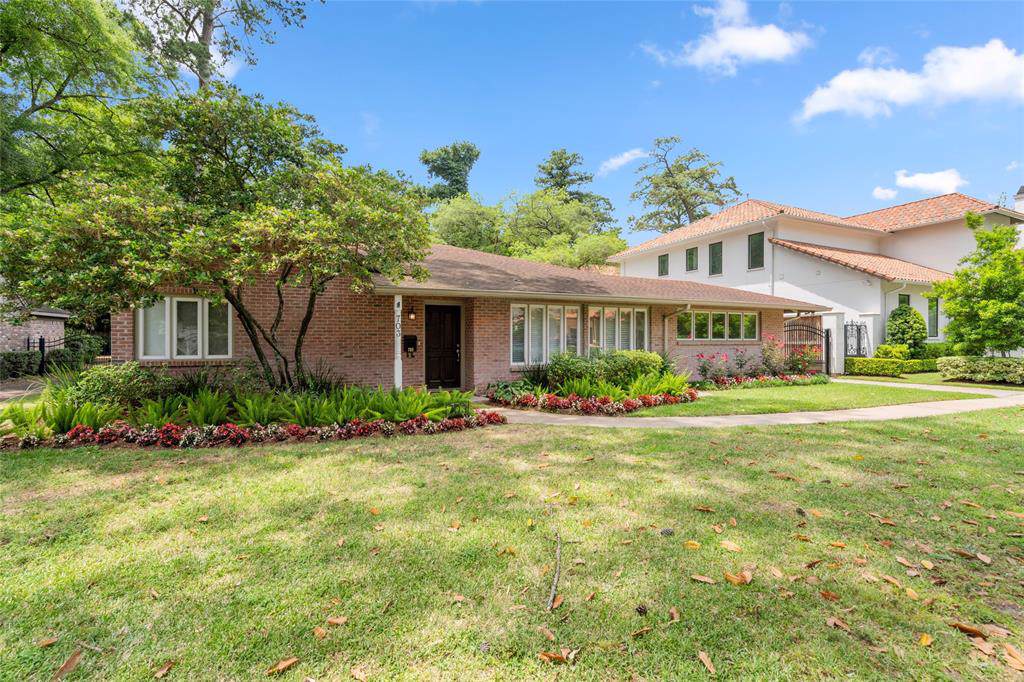 703 Pinehaven Drive - Photo 1