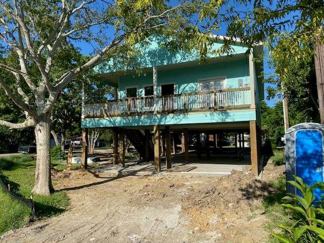106 Bay Oaks Drive - Photo 1
