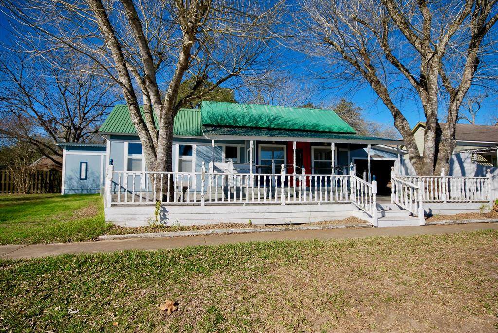 303 Main - Photo 1