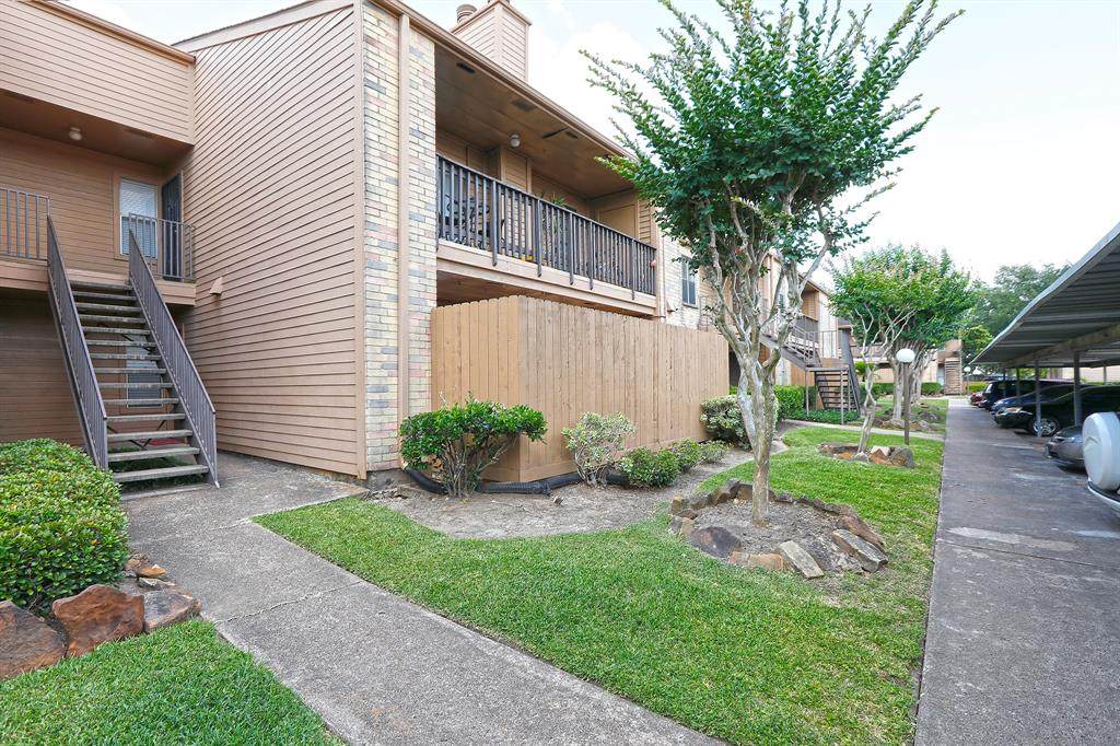 10555 Turtlewood Court - Photo 1