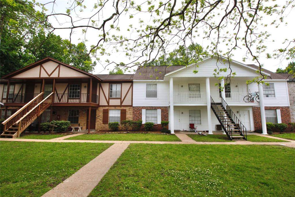 309 Houston Street - Photo 1