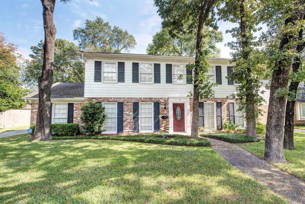 318 Wilcrest Drive - Photo 1