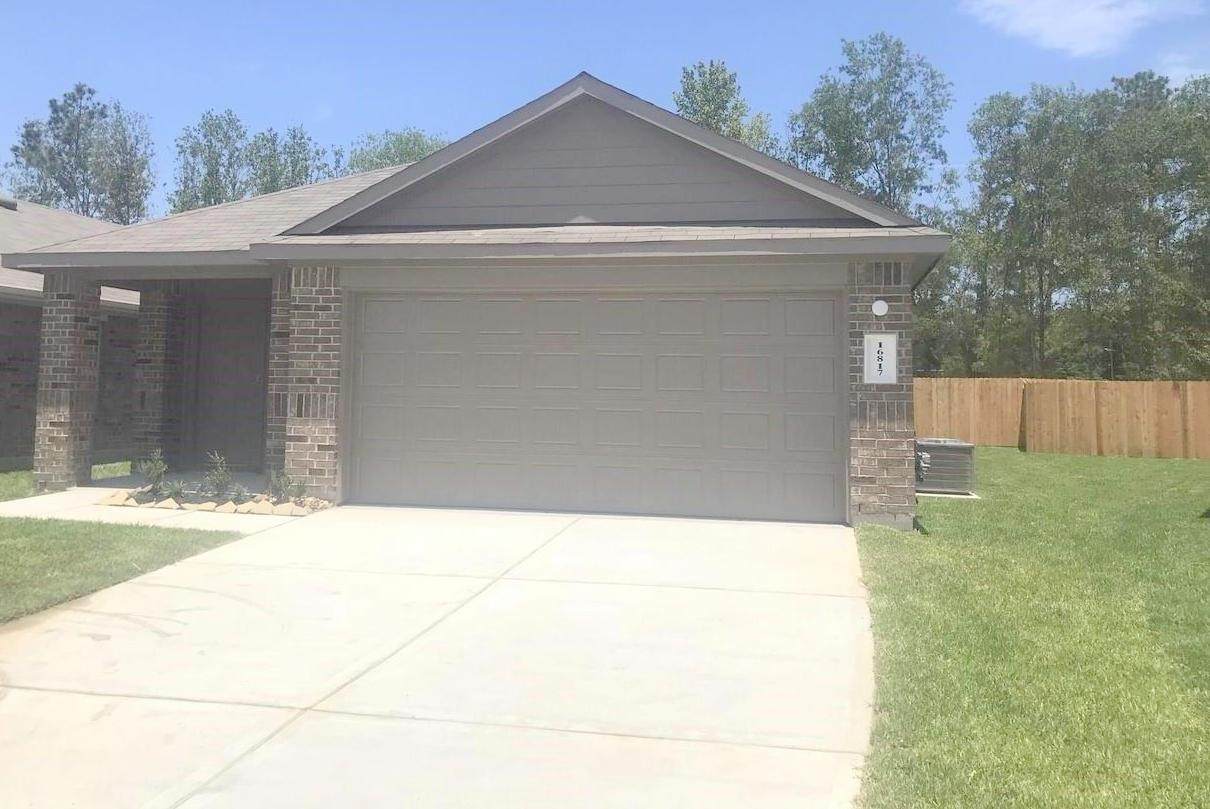 16817 Lonely Pines - Photo 1