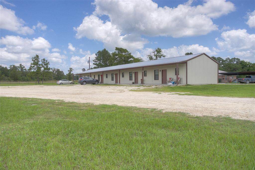 875 Fm 1696 Road - Photo 1