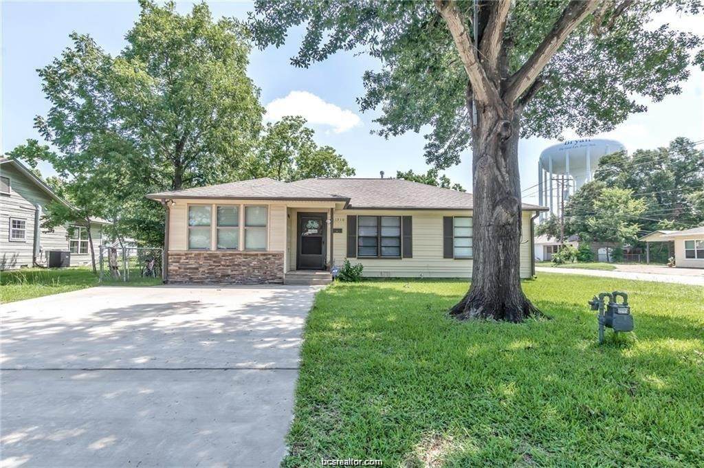 1510 Burt Street - Photo 1