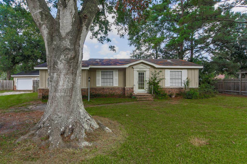8950 Moses Street - Photo 1