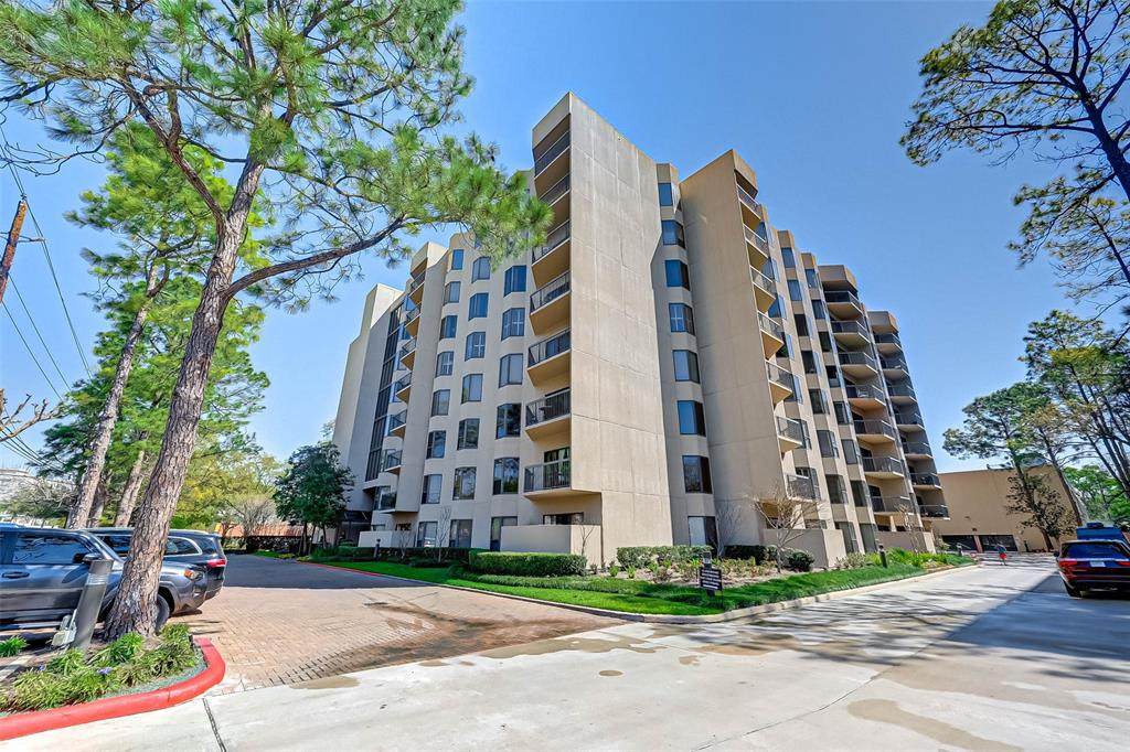 661 Bering Drive - Photo 1