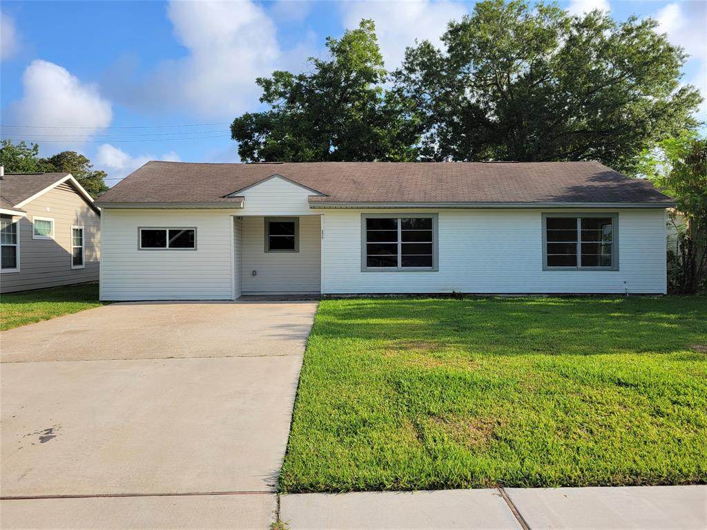 5915 Southford Street - Photo 1
