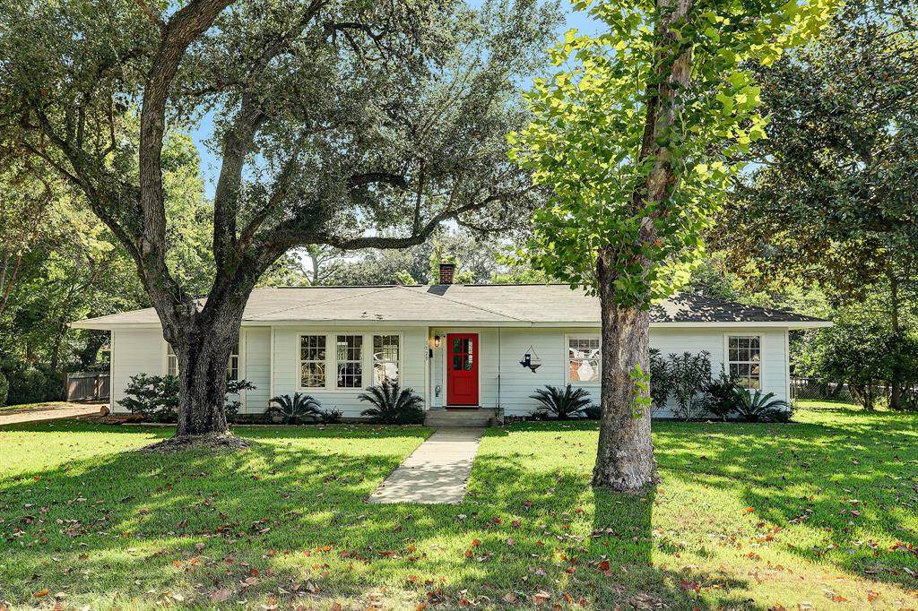 1729 1729 Front Street - Photo 1
