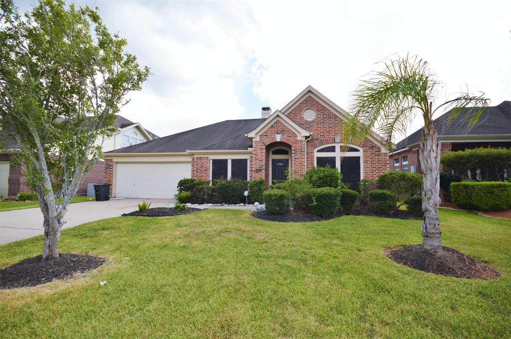 401 Blossomwood Drive - Photo 1