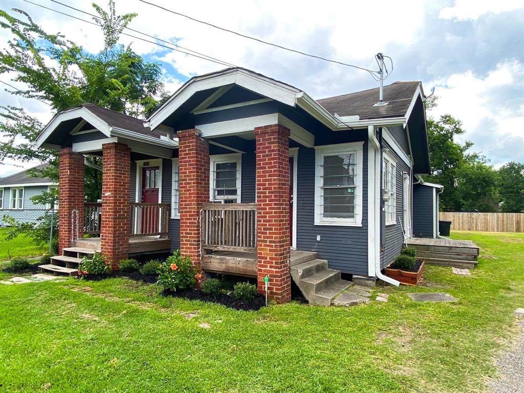 1905 Stevens Street - Photo 1