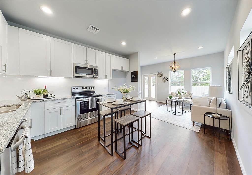 18805 Luminescent Lane - Photo 1