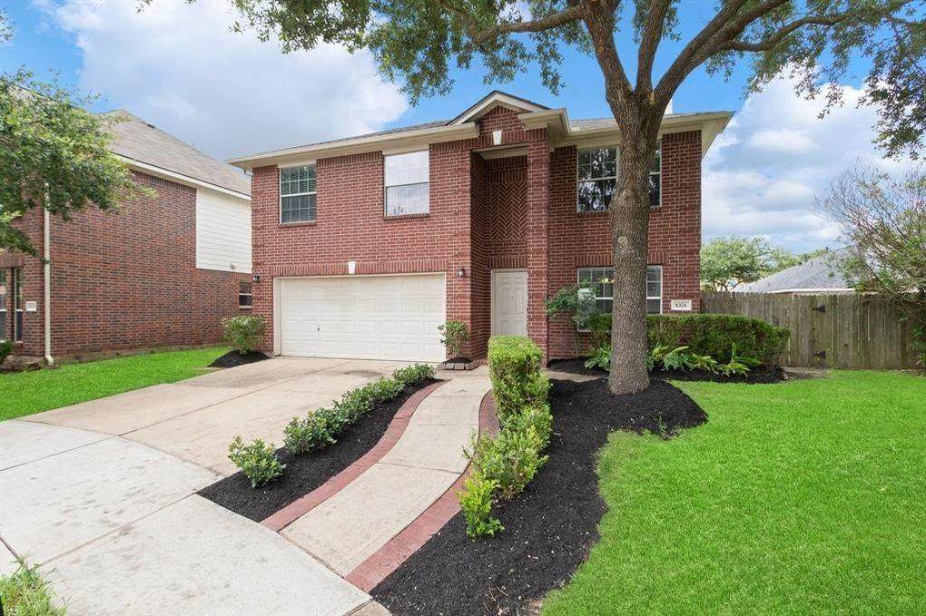 8326 Malin Court - Photo 1