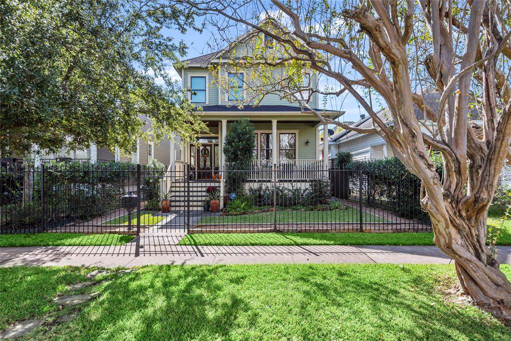 408 17th Street - Photo 1