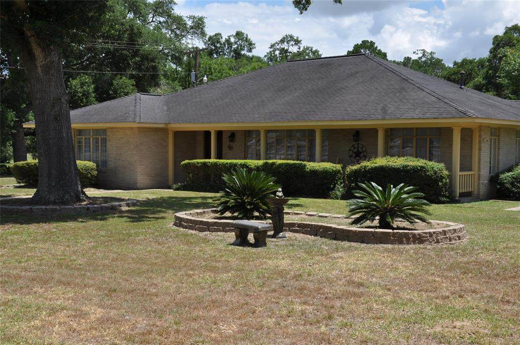 1133 Peebles Street - Photo 1