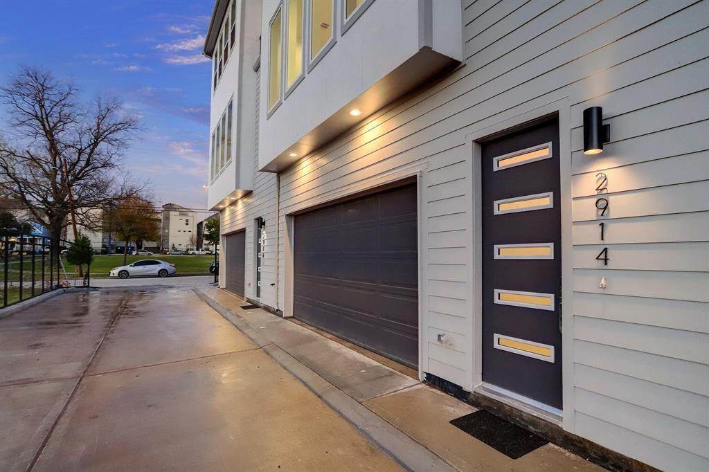 2908 Cline Street - Photo 1