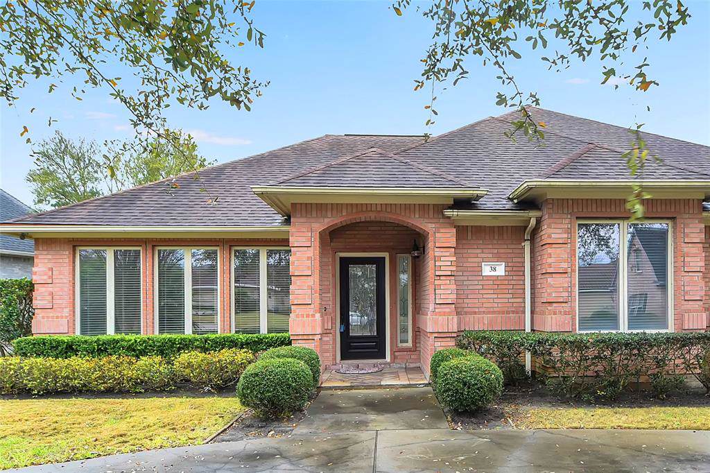38 Englewood Court - Photo 1