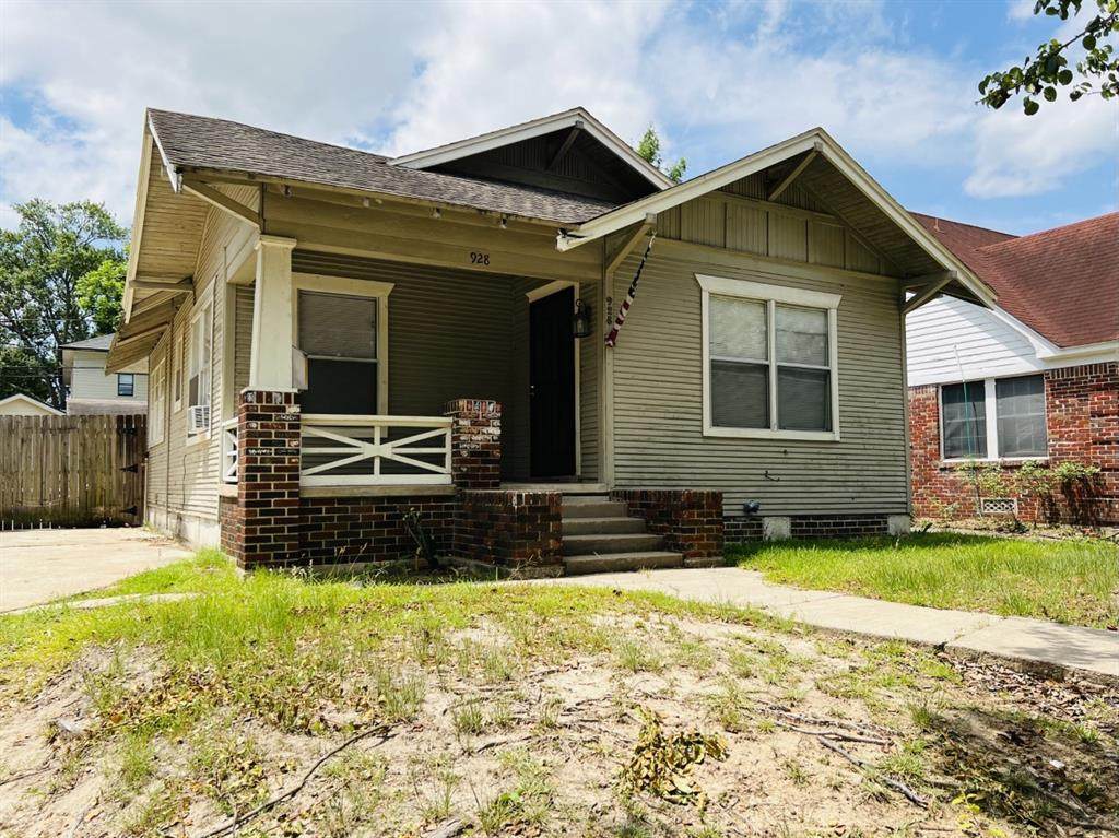 928 Byrne Street - Photo 1