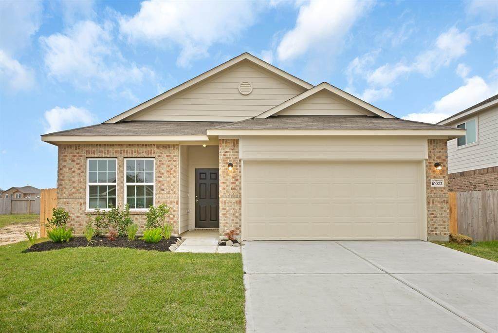 2316 Emerald Lane - Photo 1