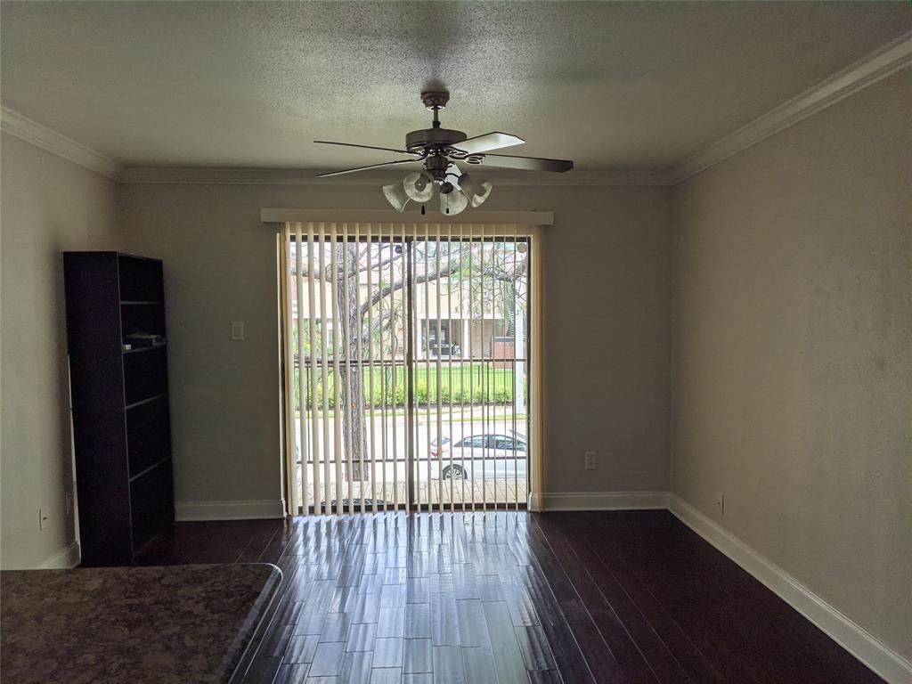 904 University Oaks Boulevard - Photo 1