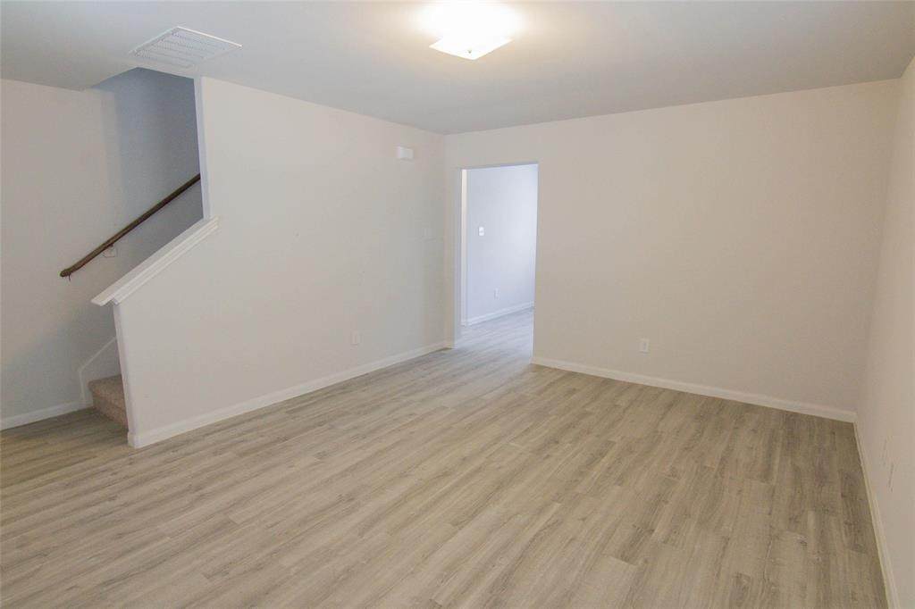 303 Blue Crane Street - Photo 1