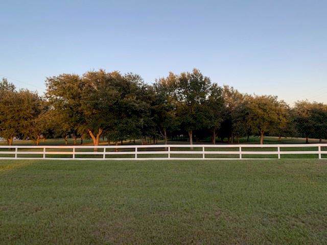 1010 Fm 2855 - Photo 1