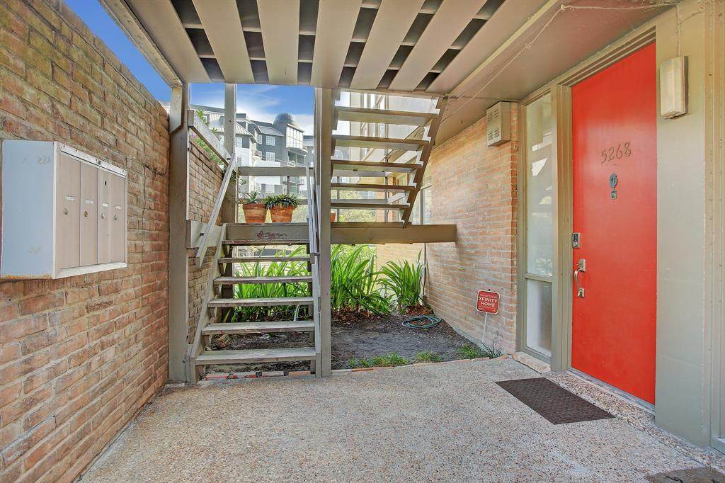 5268 Memorial Drive - Photo 1