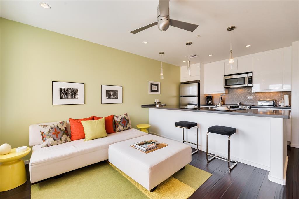 9520 Seawall Boulevard - Photo 1