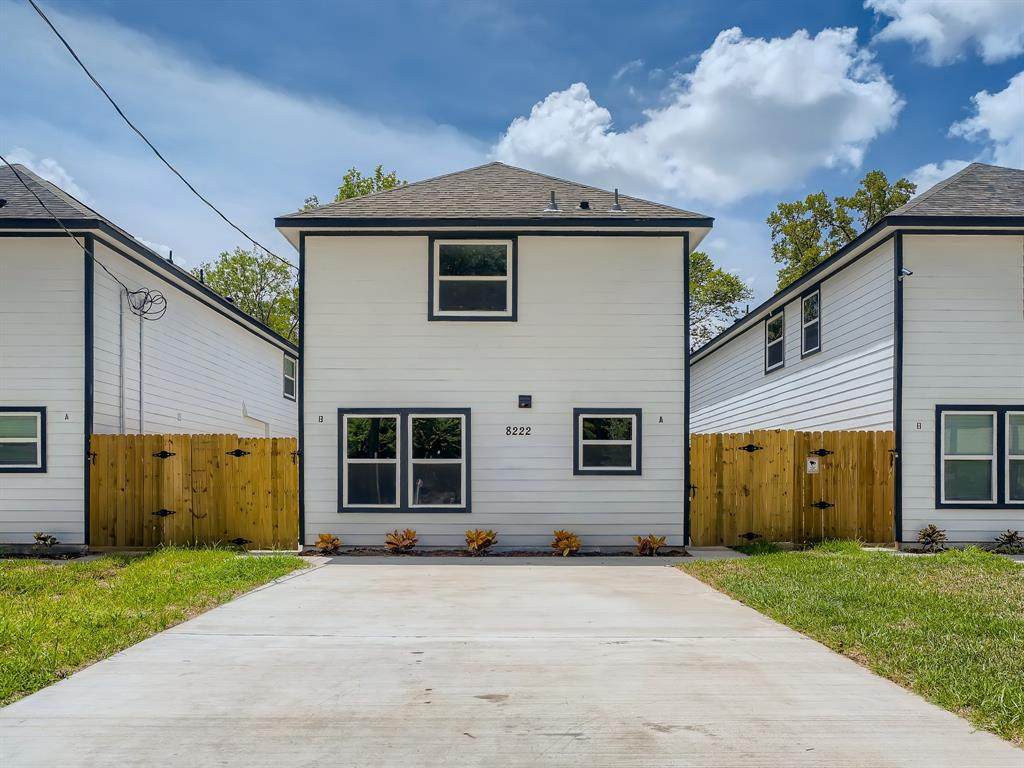 8222 Crestview Drive - Photo 1