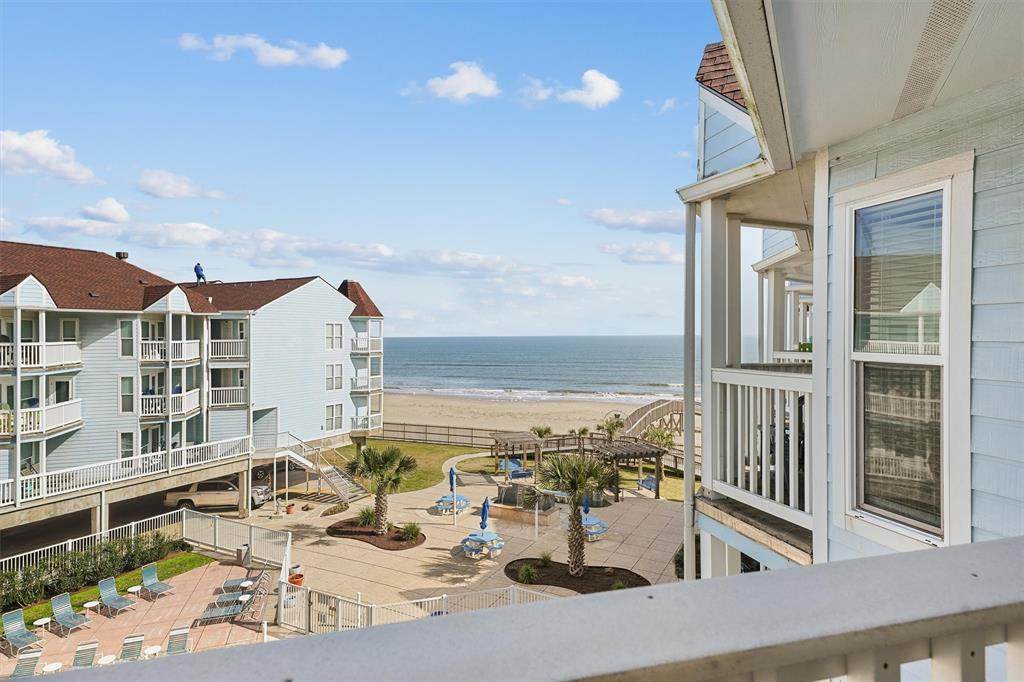 10811 San Luis Pass Road - Photo 1