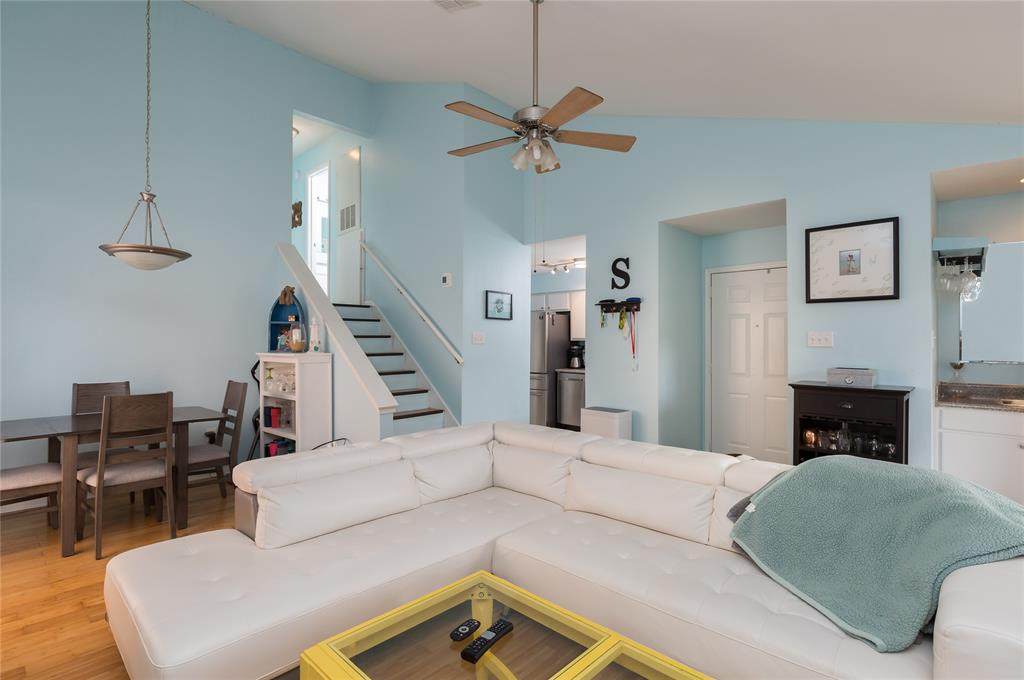 3506 Cove View Boulevard - Photo 1